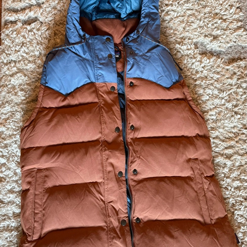 Patagonia Bivy Vest Women's Large Sisu Brown Blue Hooded Puffer Down Canvas